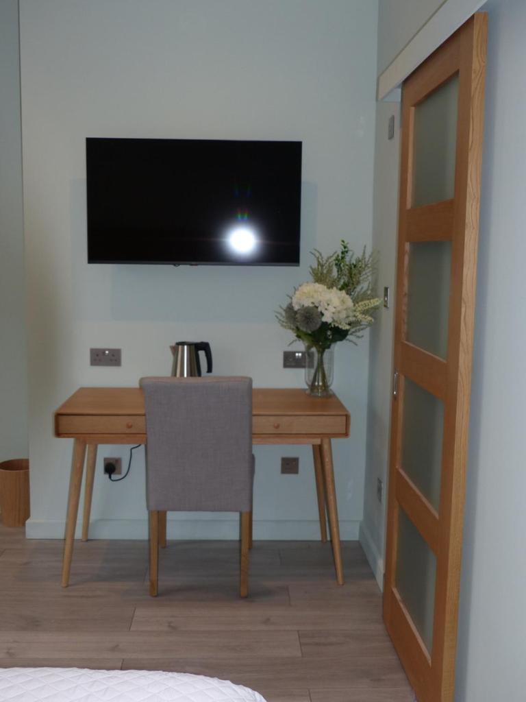 Hamilton Court Hotel Hoole 체스터 외부 사진
