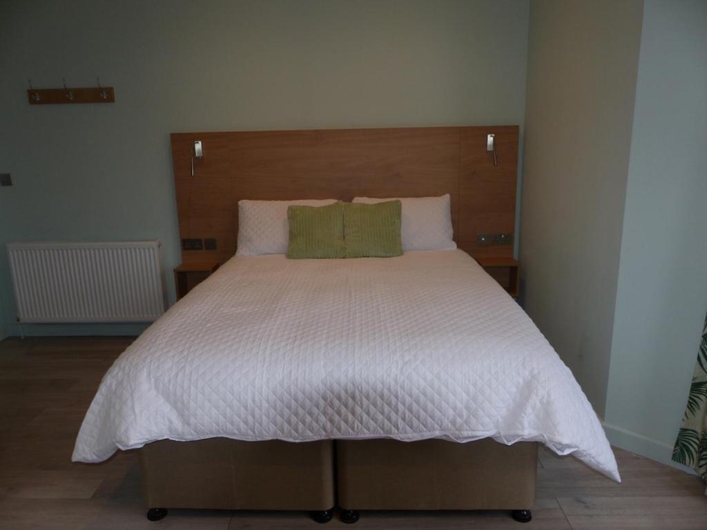 Hamilton Court Hotel Hoole 체스터 외부 사진