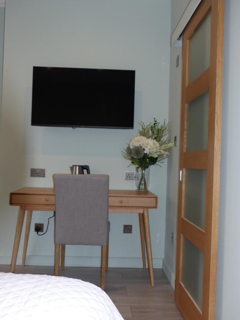 Hamilton Court Hotel Hoole 체스터 외부 사진