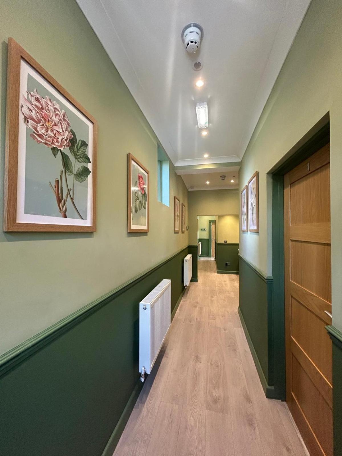 Hamilton Court Hotel Hoole 체스터 외부 사진